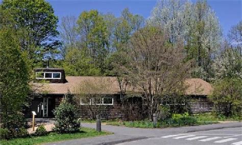 Roaring brook nature center - Nature Center and Planetarium. Rock Creek Park Nature Center and Planetarium is the main visitor contact facility in the park. Peirce Mill. Learn about …